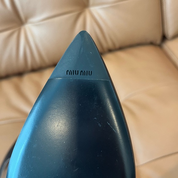 Beautiful Black Italian Leather Miu Miu Ballet Flats - Picture 7 of 9